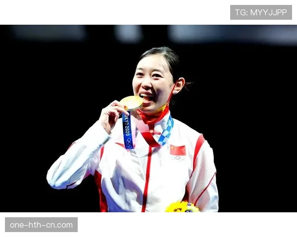 孙一文训练完直接啃鸡腿，这自律人设是不是有点绷不住了？