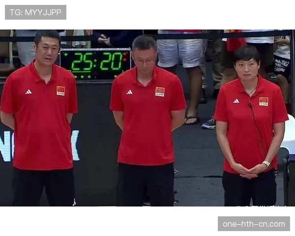 杨昊训练完直接拎着爱马仕去接娃，这反差谁懂